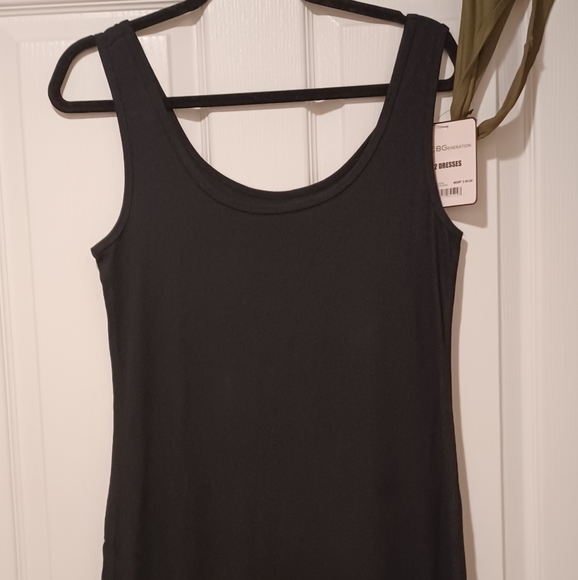 2 PC BCBGeneration SIMPLE STRETCH 2 TANK DRESSES
B - Picture 14 of 16